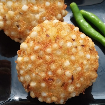 Discover the Perfect Snack: How Sabudana Vada Solves Your Midday Cravings