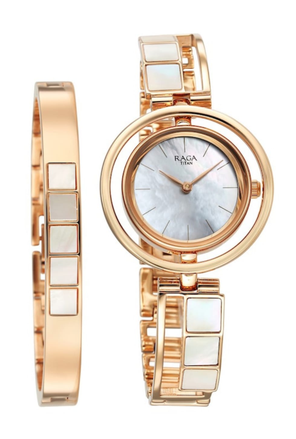 Timeless Elegance: How Saumya's Ladies Watch Transformed Ananya's Life