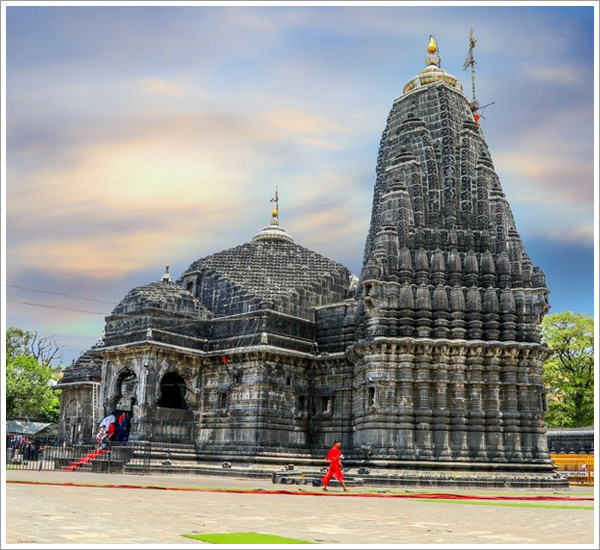 Embrace Prosperity: How Kalsarp Puja in Trimbakeshwar Transformed Sunita's Life