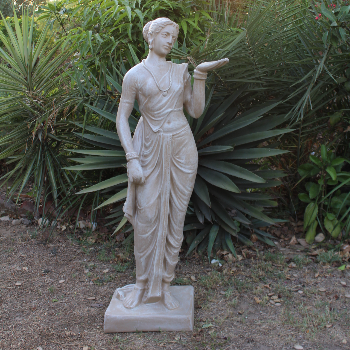 Transforming Spaces: How Aisle Welcome Lady Became Meera's Home Identity