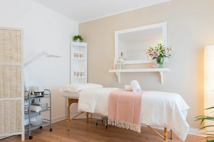 Embrace Radiance: How Australian Beauty Lab Transforms Skin Care for the Modern Indian Woman