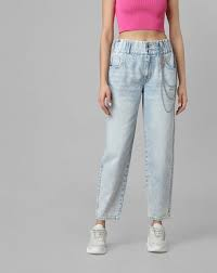 Transforming Confidence: How the Perfect Pair of Jeans Changed Ananya’s Life