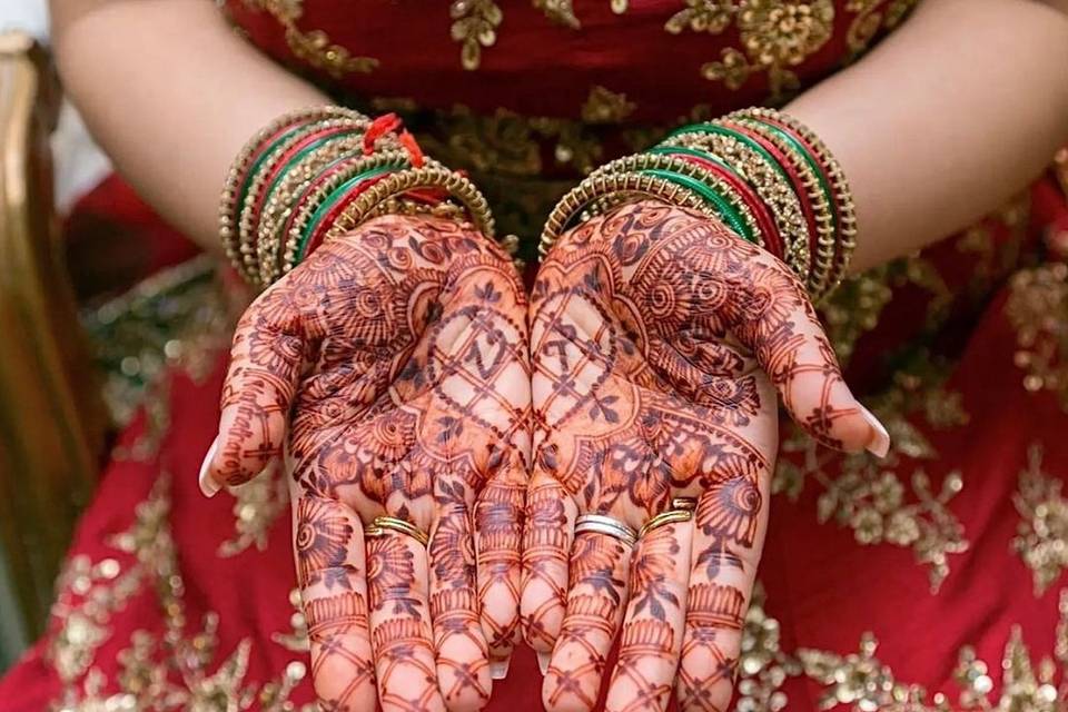 The Art of Celebration: How Mehandi Transforms Festivities in Jaipur