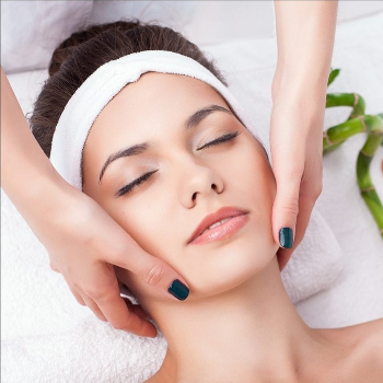 Revitalize Your Skin: Why Face Cleanup is a Must for Every Modern Indian Woman