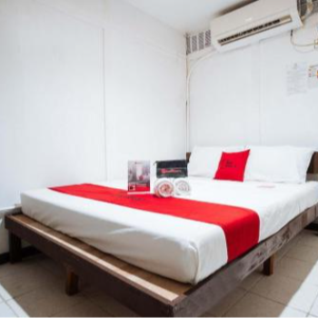 Escape the Hustle: Discover Comfort in Economy Rooms