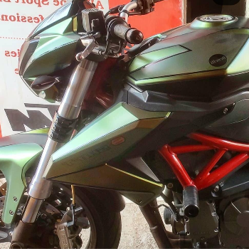 Revving Up the Ride: How a Sports Bike Specialist Transformed Arjun's Riding Experience