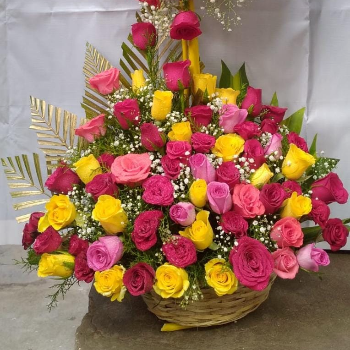 The Perfect Gift: How a 100 Mix Roses Basket Solves More Than Just Gifting Dilemmas