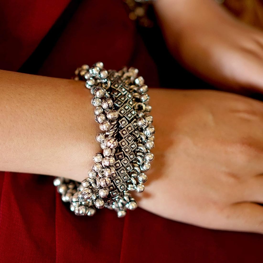 Embrace Tradition with a Modern Twist: The Story of Oxidized Bangles