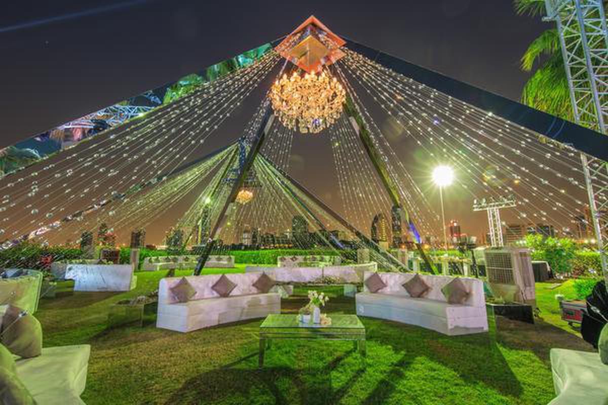 Celebrating Love under the Stars: The Perfect Wedding Garden for Your Dream Day