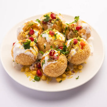 Savoring Tradition: How Dahi Puri Transforms Mealtime for the Busy Indian Homemaker
