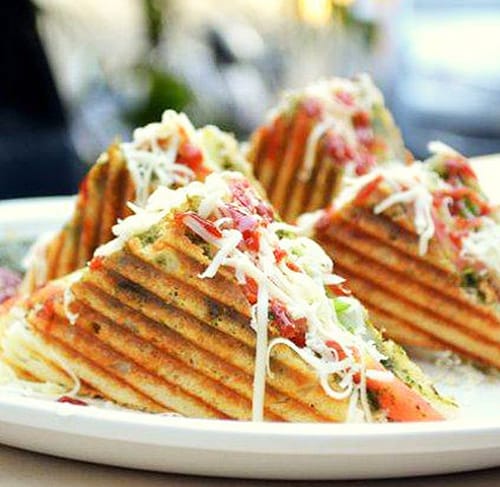 How a Sandwich Transformed Priya's Busy Lunchtime Routine