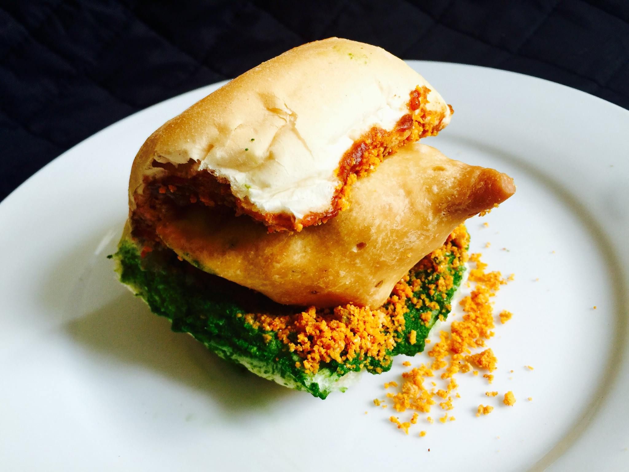 Samosa Pav: An Emotional Journey to Relive Your Best Street-Food Memories