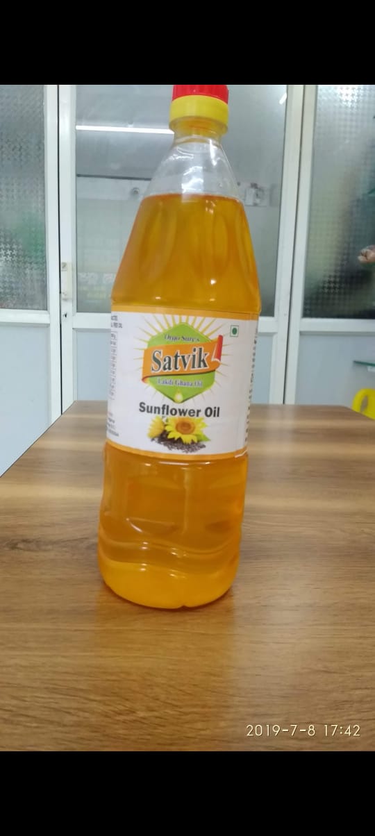 Transform Your Kitchen with Satvik Sunflower Oil: A Healthy Twist to Traditional Cooking