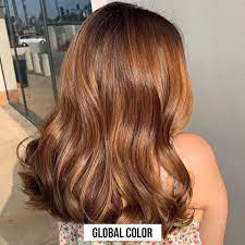 Transforming Business Narratives: How Global Color Highlights Empower Entrepreneurs