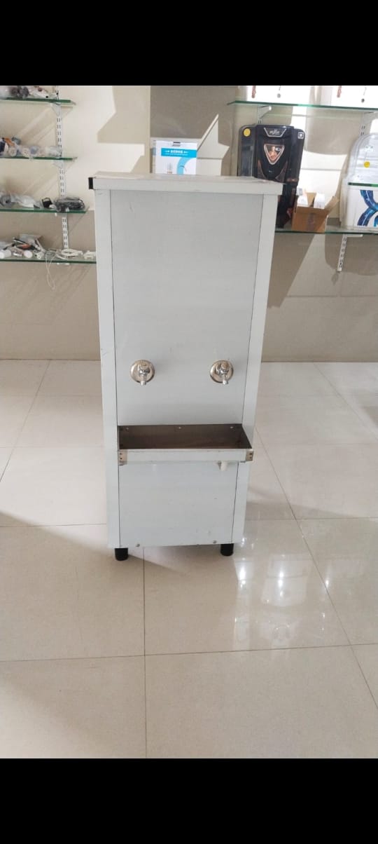 How CoolWave Aqua Chillers Revolutionized Vinay's Business