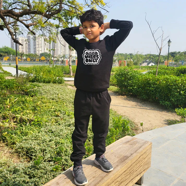 Keeping Little Hearts Warm: The Perfect Sweatshirt and Joggers Set for Kids