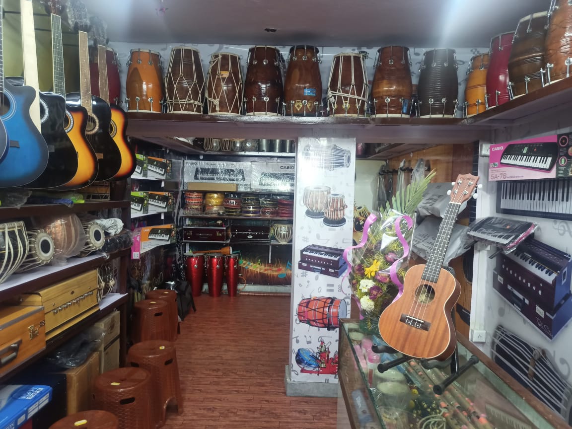 Harmonizing Dreams: How Shri Ganpati Tabla Store Empowers Aspiring Musicians