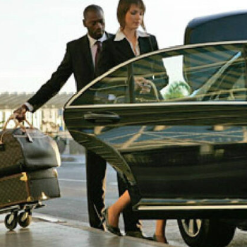 Simplifying Travel: How Car Pick-Up and Drop-Off Services Transform Lives