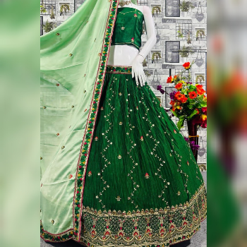 Revamping Traditions: How a Lehenga Choli with Dupatta Transformed Meera’s Festive Experience