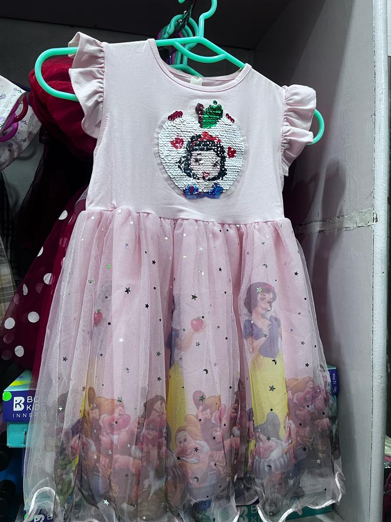 The Perfect Frock: A Mother's Solution to Adorable Style for Her Little Girl | Toonseng Kids Garments