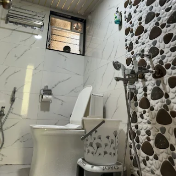 Transforming Hotel Guest Experience with Pristine Toilets