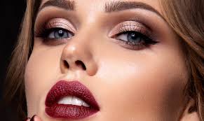 Transforming Dreams into Reality: The Power of Glam Makeup