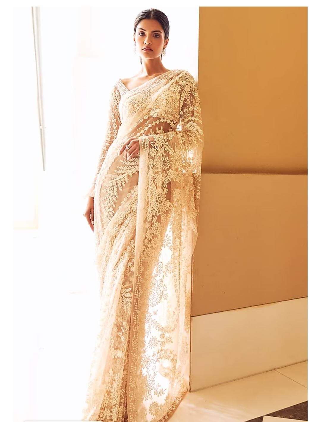 Embracing Elegance: How the Perfect Reception Saree Transformed Priya's Wedding Day