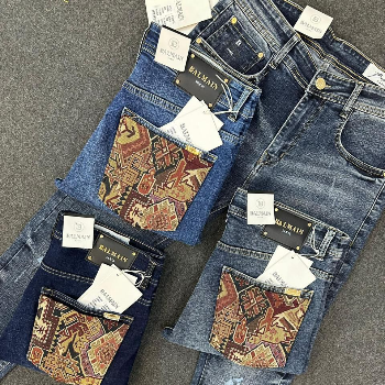 Rediscover Confidence with True Blue Jeans: A Tale of Style and Comfort