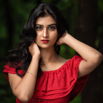 Transform Your Dreams with Vaishali Tade’s Modelling Portfolio Makeup Photoshoot