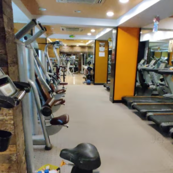 Transform Your Gym Experience: How a Clean Environment Can Boost Your Fitness Journey
