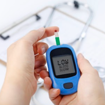 low blood glucose treatment by Dr. Amit Kumar in ghaziabad