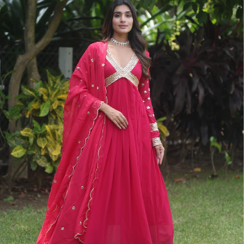 Top Women's Ethnic Wear in Palasia