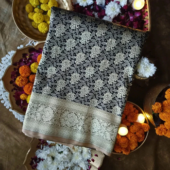 Elevate Your Style with Traditional Wear in Delhi at Ticara Town