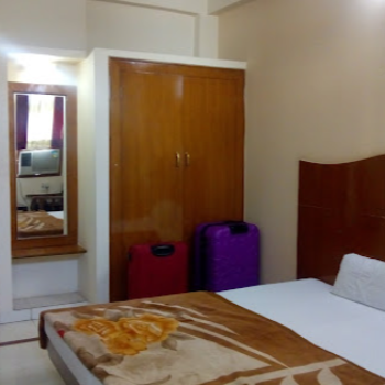 Experiencing Unmatched Hospitality at Hotel Amrapali