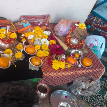 Unveiling the Spiritual services of Pandit Prakash Pathak: A Beacon of Divine Healing and Remedies