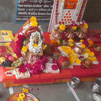 Embracing Spiritual Enlightenment with Pandit Prakash Pathak