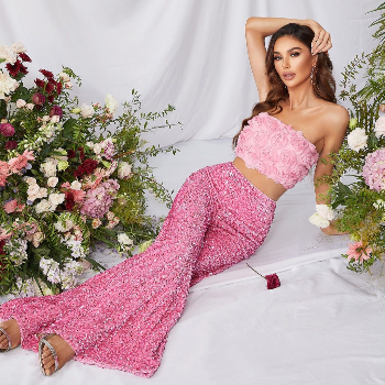 Discover the Charm of Crop Tops with Flared Pants: Your Ultimate Guide | Trendy Threads