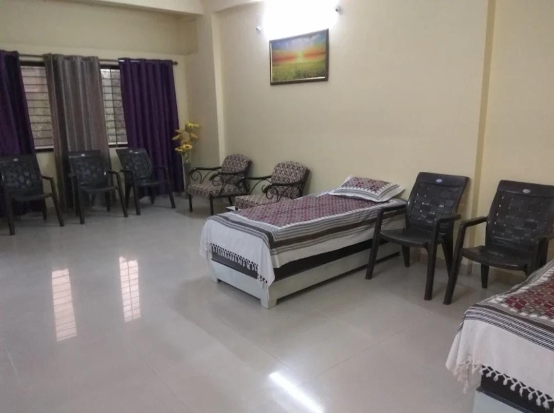 "Samaira Girls PG: Your Safe and Clean Haven in the City"