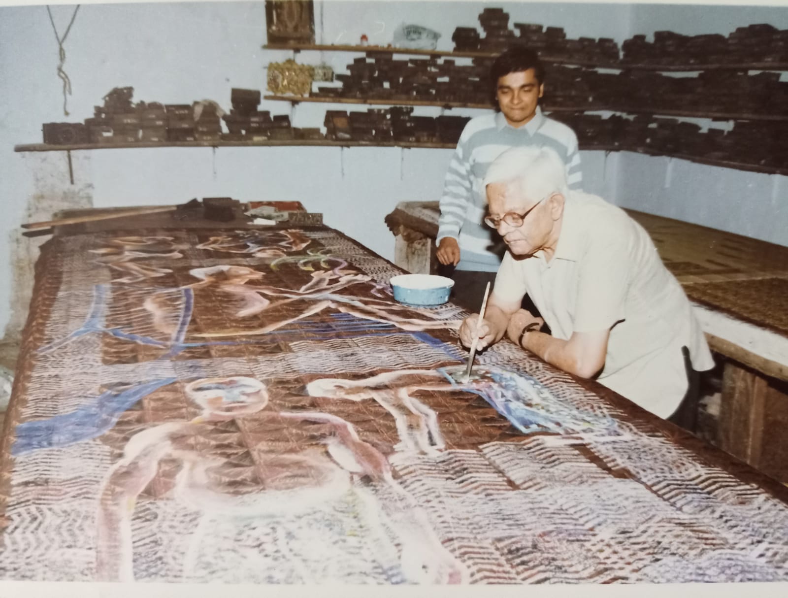 Transform Your Creative Journey with Chhapai Center: Work with an Artist