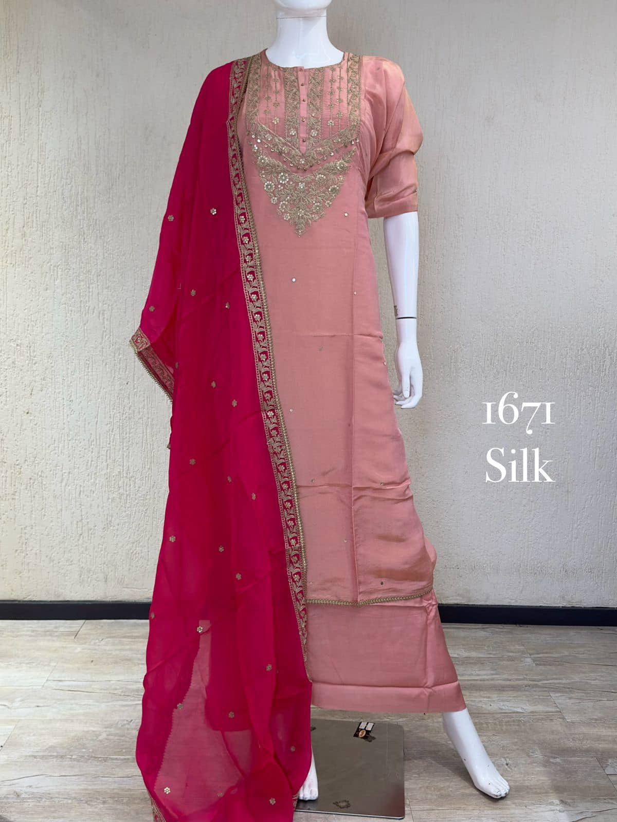 Empowering Women with Elegant Suits and Kurtas: The Story of A-Muse