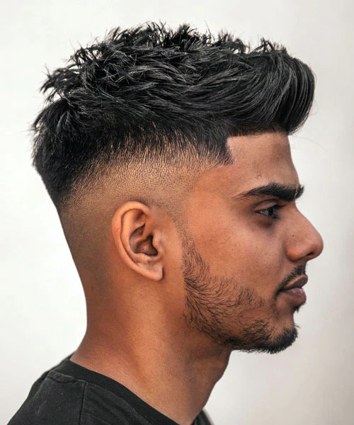 Transform Your Look with Eversmart Unisex Saloon’s Male Haircut Service