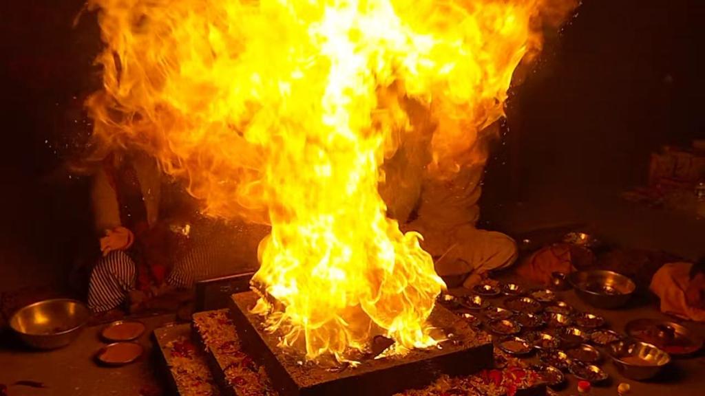 Transform Your Life with Baglamukhi Anushthan Vishesh: A Journey of Success and Peace