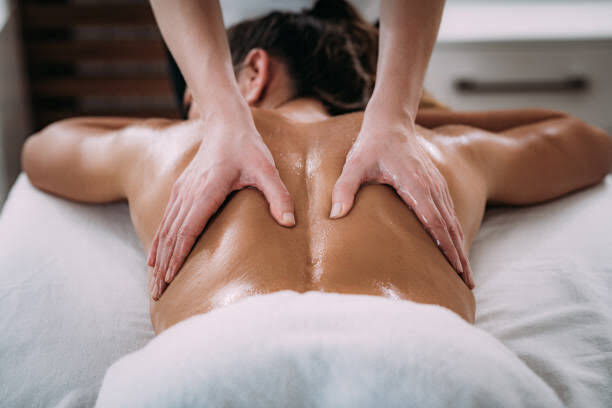 Find Relief from Stress and Pain: Discover the Benefits of Back Massage at Lee Family Spa