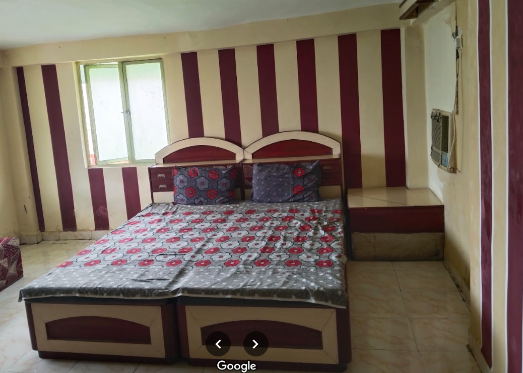 Experience Ultimate Comfort at Gulmohar Restaurant: AC and Non-AC Rooms Tailored for You