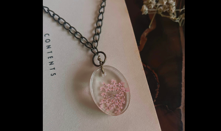 Transform Your Look with Resin Jewelry: The Perfect Solution for Every Occasion