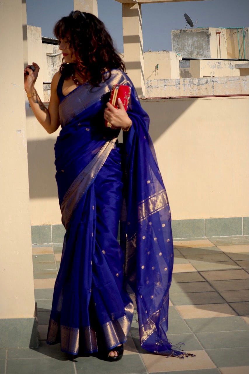 Rediscover Elegance with Handloom Sarees: A Tale of Tradition and Grace