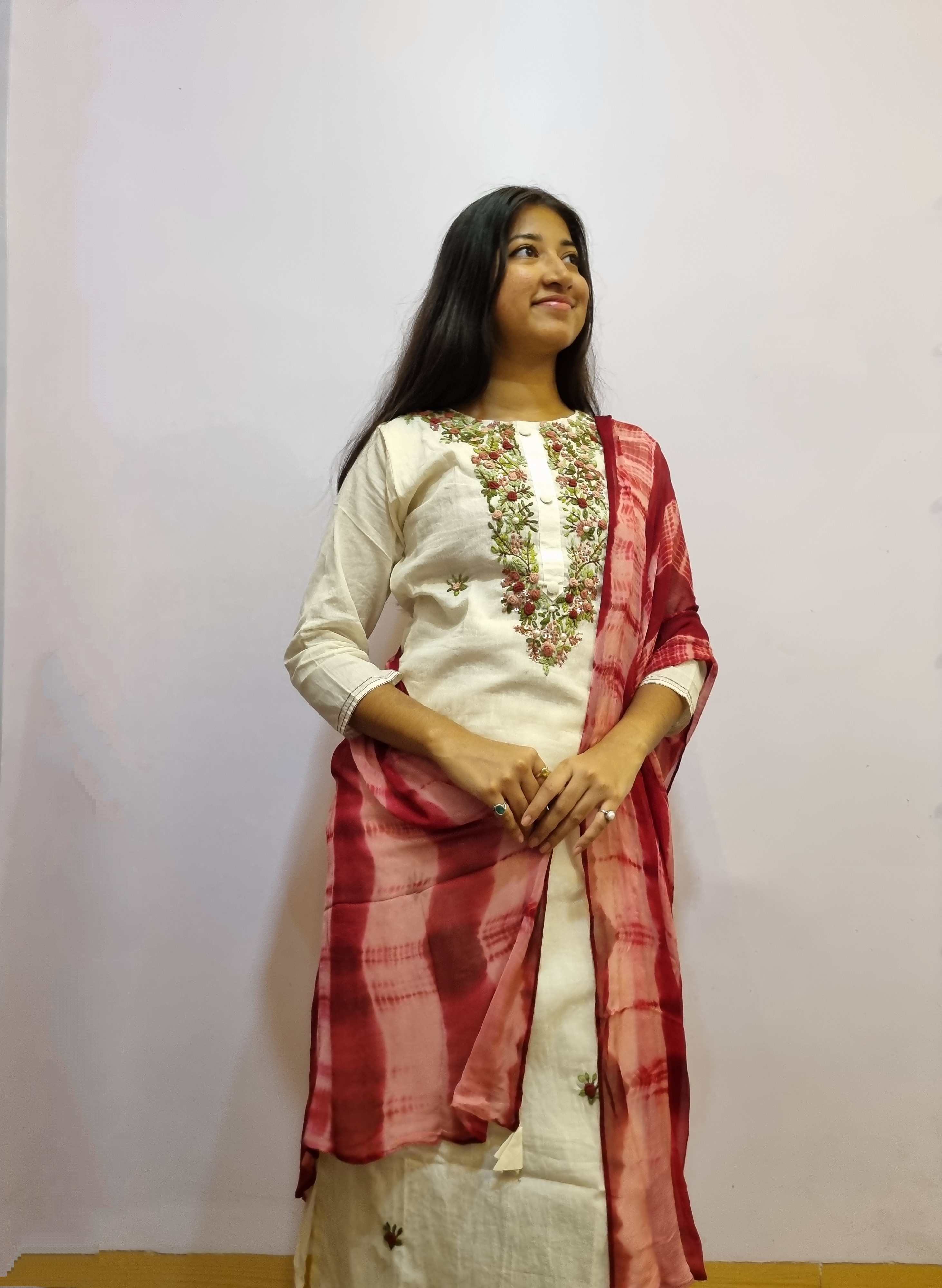 Discover the Elegance of Isha Khadi Suit: A Perfect Blend of Tradition and Style
