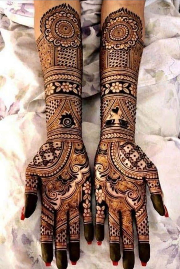Embrace Tradition with a Modern Twist: The Perfect Mehendi Experience