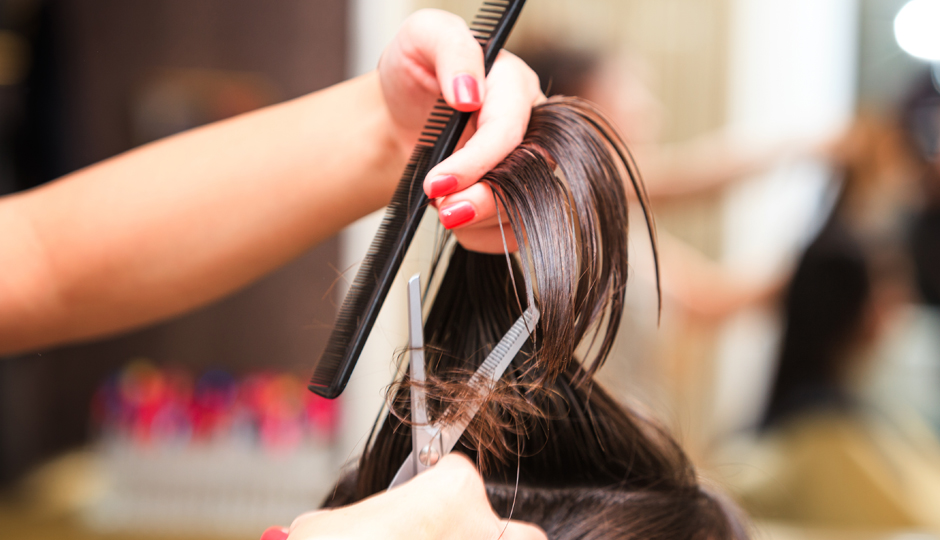 Transform Your Look and Confidence with Studio71 Unisex Salon's Haircut Services