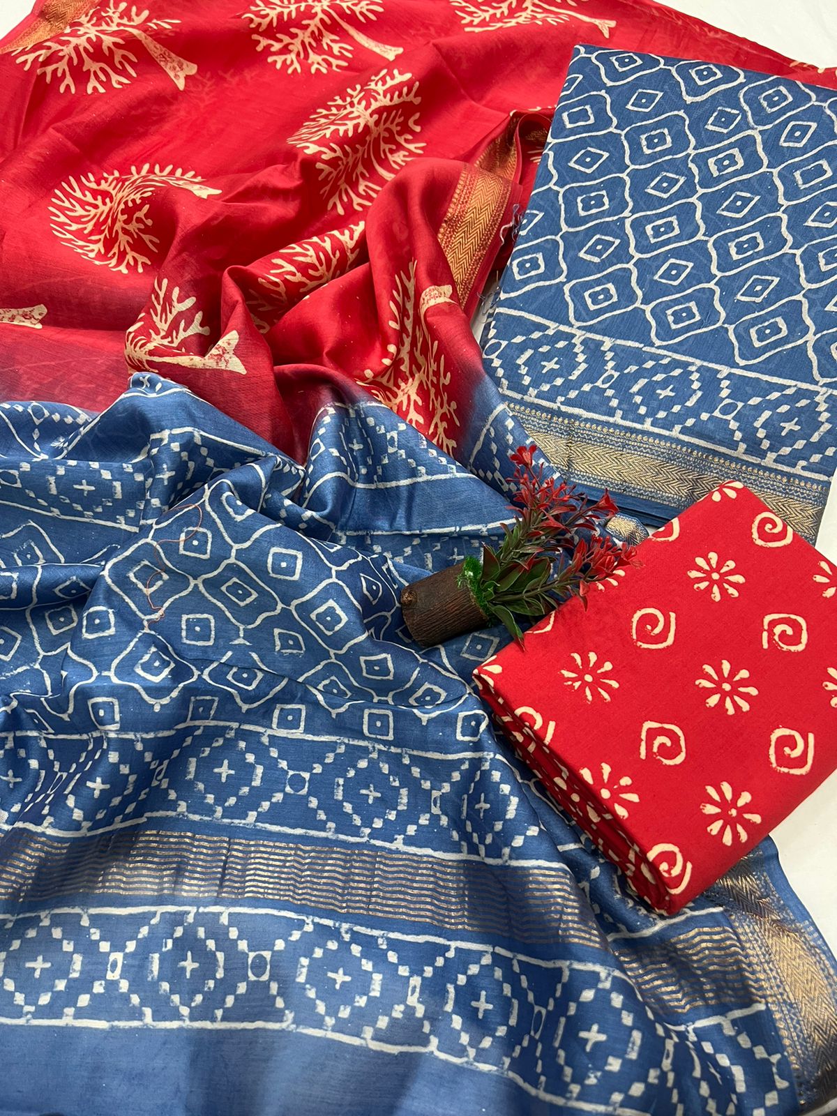 Embrace Elegance with Maheswari Silk Suits: A Timeless Style for the Modern Indian Woman